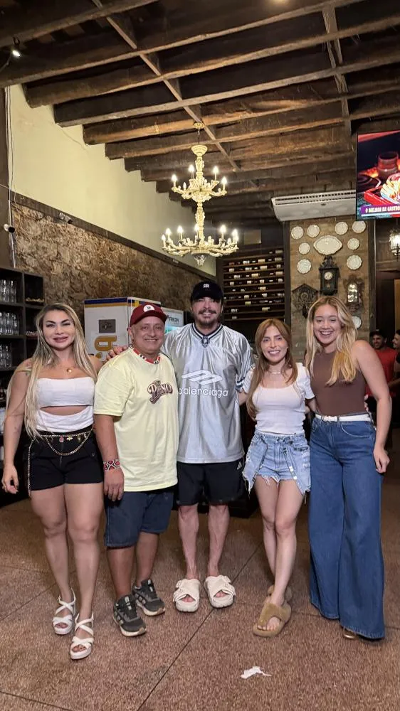 Manu Batidão reúne influenciadores e celebra sucesso em noite animada no Point do Açaí